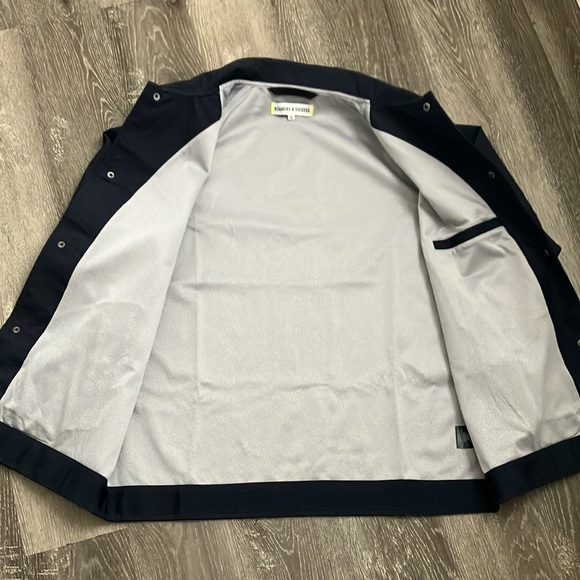 ROAMERS & SEEKERS - Picture 9 of 16